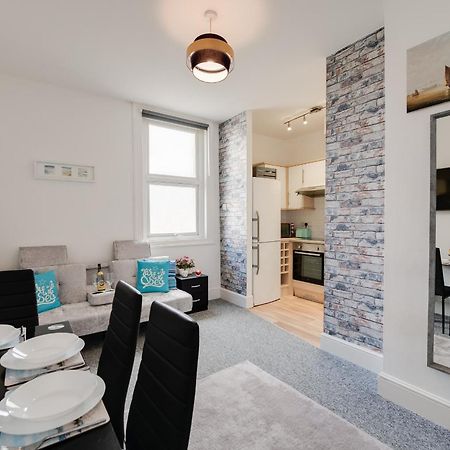 Ferienwohnung Dockyard Hideaway Nr Gunwharf Quays Portsmouth Exterior foto